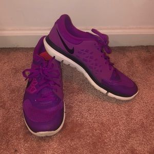 Women’s Nike Flex Run 2015 size 9.5